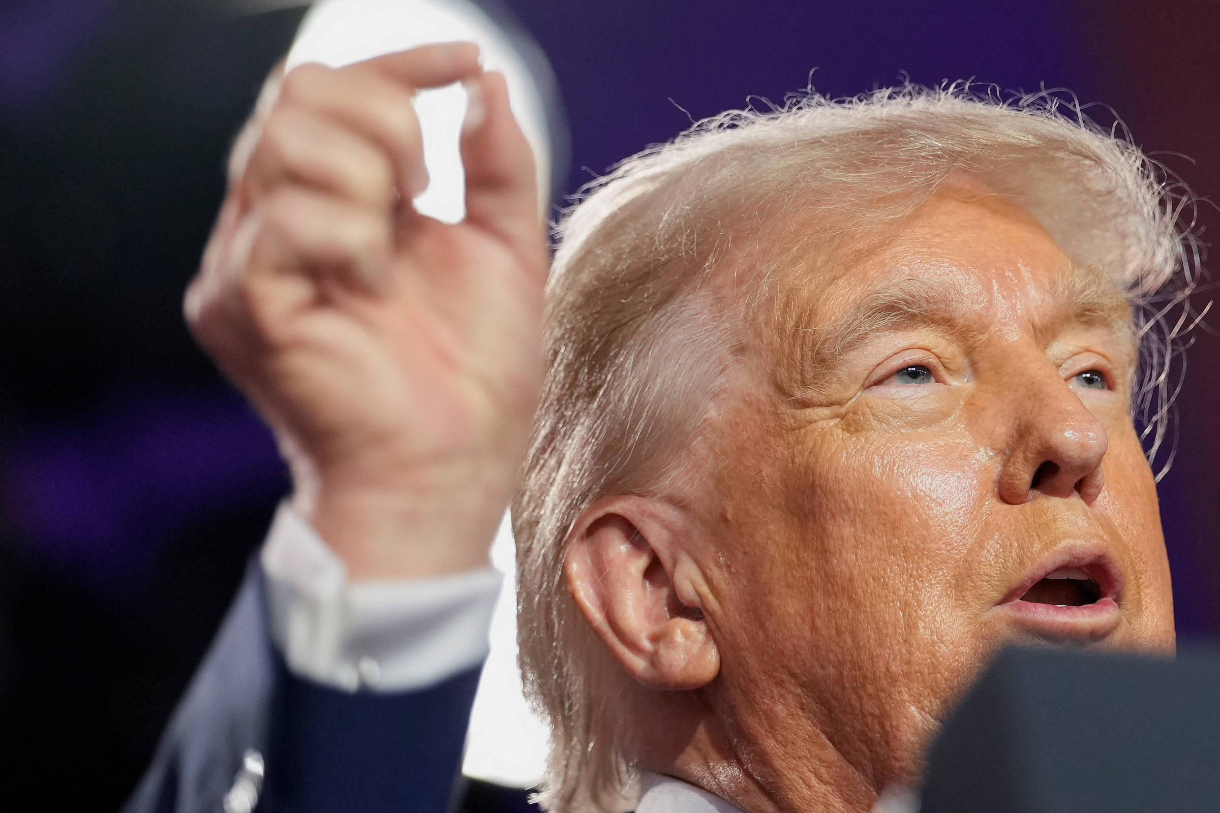 Juízes derrubam novamente decreto de Trump sobre cidadania por nascimento