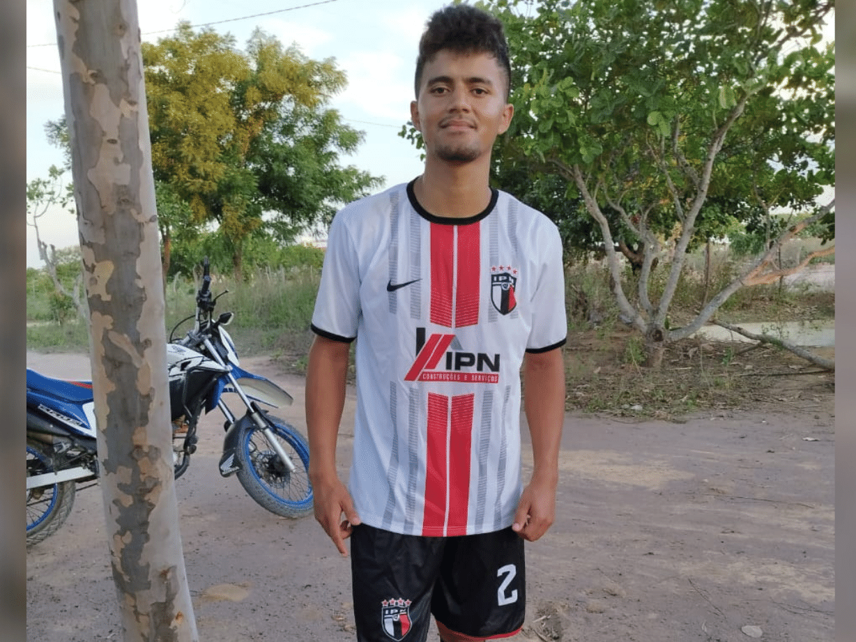 Atleta de futebol amador morre após complicações de lesão em partida no Ceará