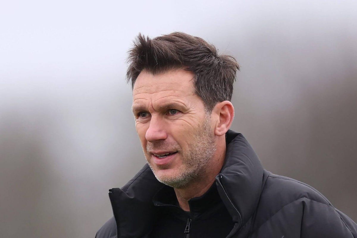 Liverpool Women negocia a contratação de Gareth Taylor como técnico principal