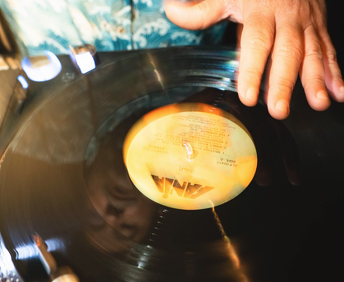 Vinil tocado pelo DJ Marcelinho da Lua (Foto: Divulgação)
