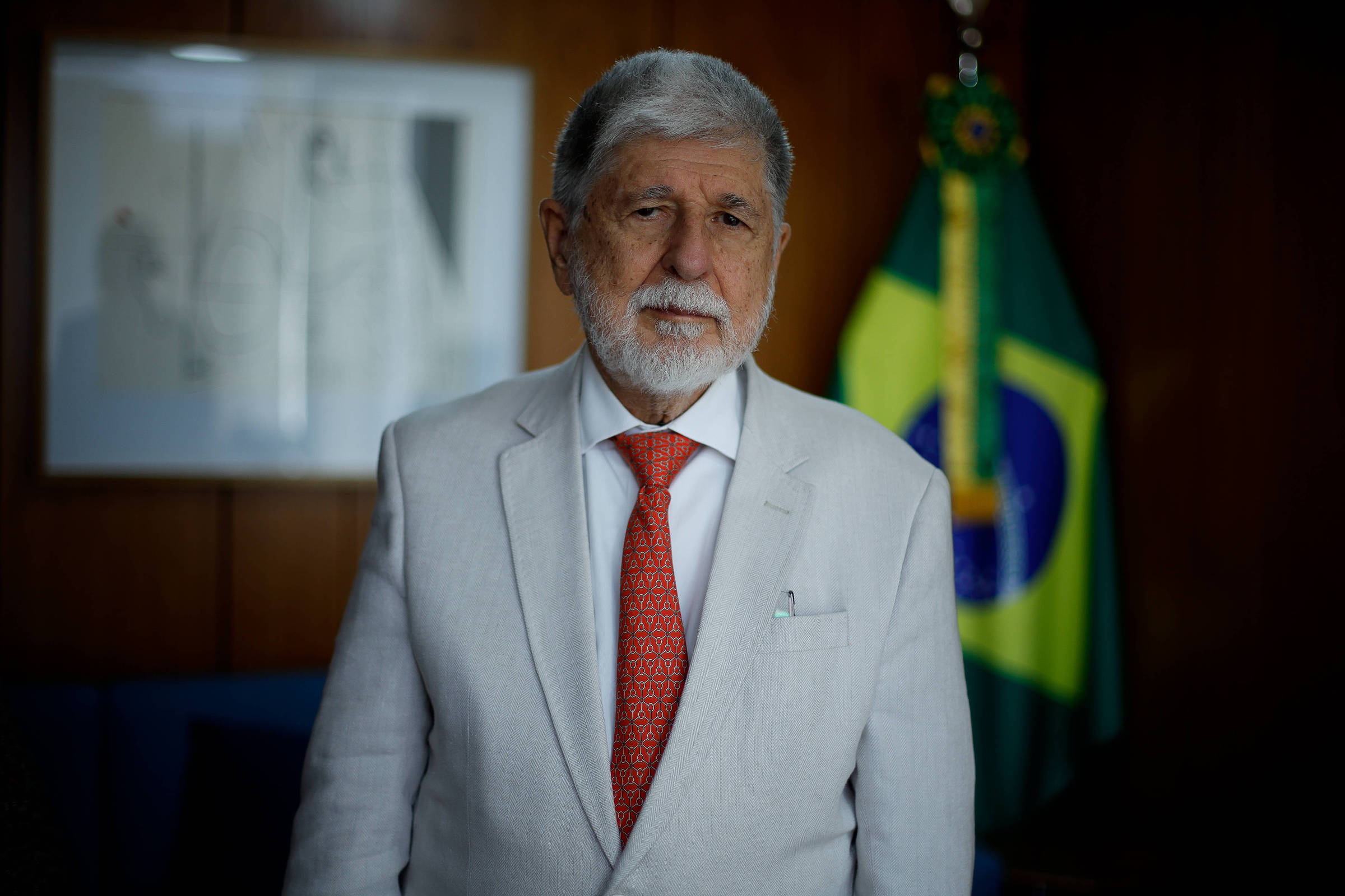 Brasil rejeita novo embaixador de Israel e propõe relação mínima entre os países