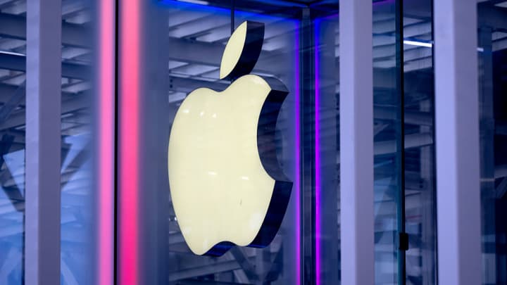 Mercado fecha em alta com rally do S&P 500 e Nasdaq impulsionado pela Apple