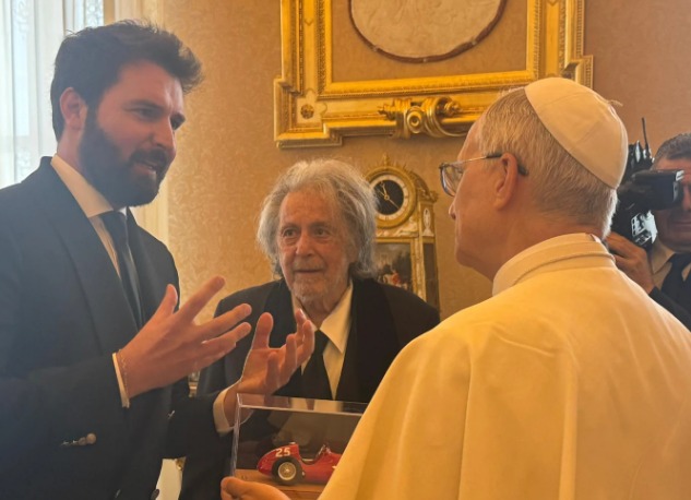 Papa Leão XIV e Al Pacino se encontram e revelam detalhes do encontro histórico