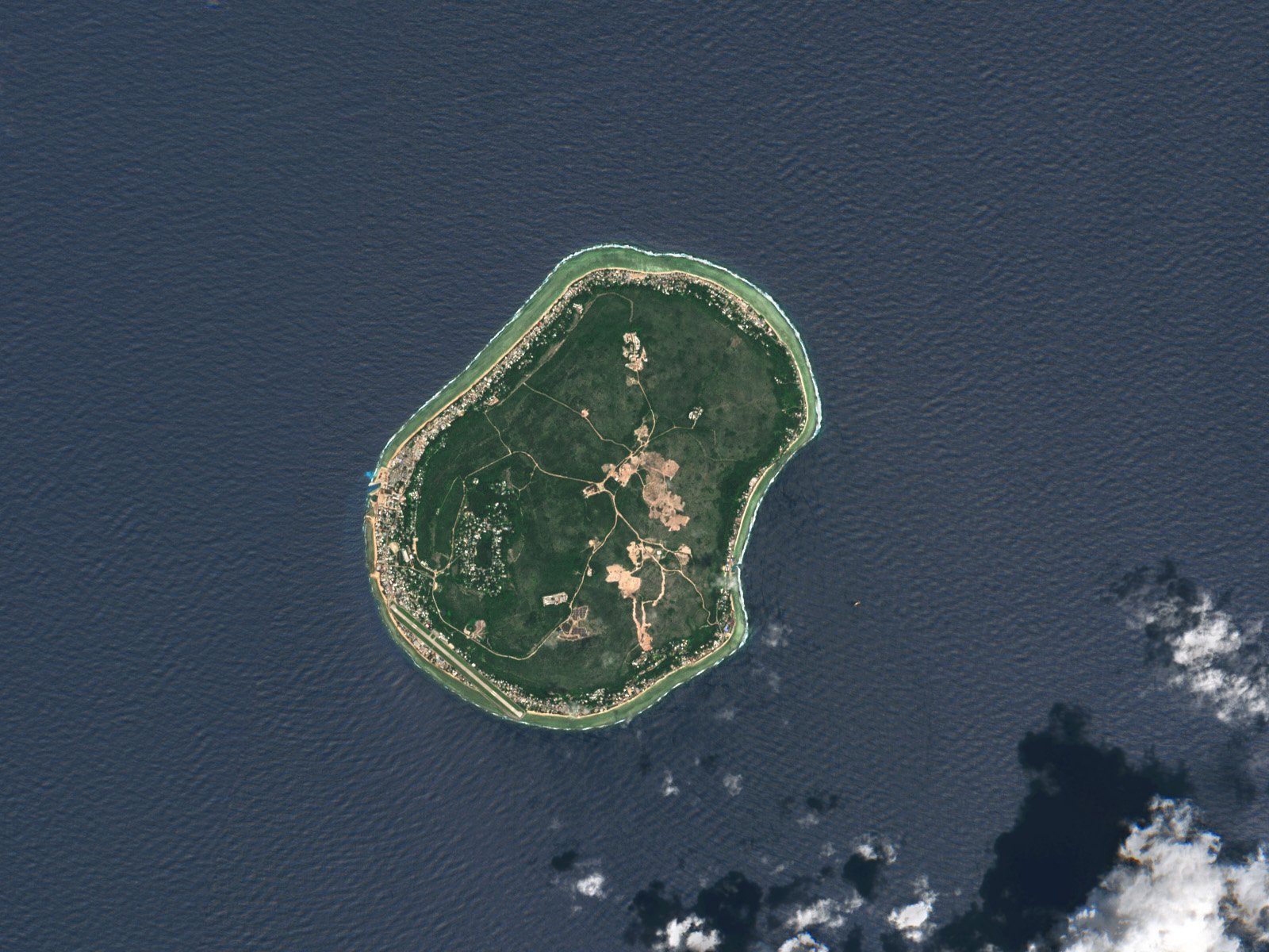 Austrália ajuda moradores de ilha ameaçada de desaparecer na Polinésia