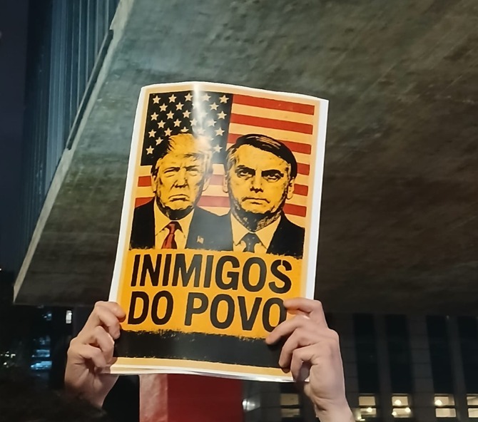 Bolsonaro defende anistia e busca 'paz para a economia' diante de tarifas de Trump