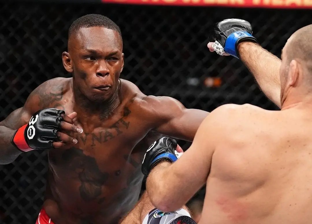 Adesanya revela que Dana White o alertou sobre luta contra Strickland no UFC 293