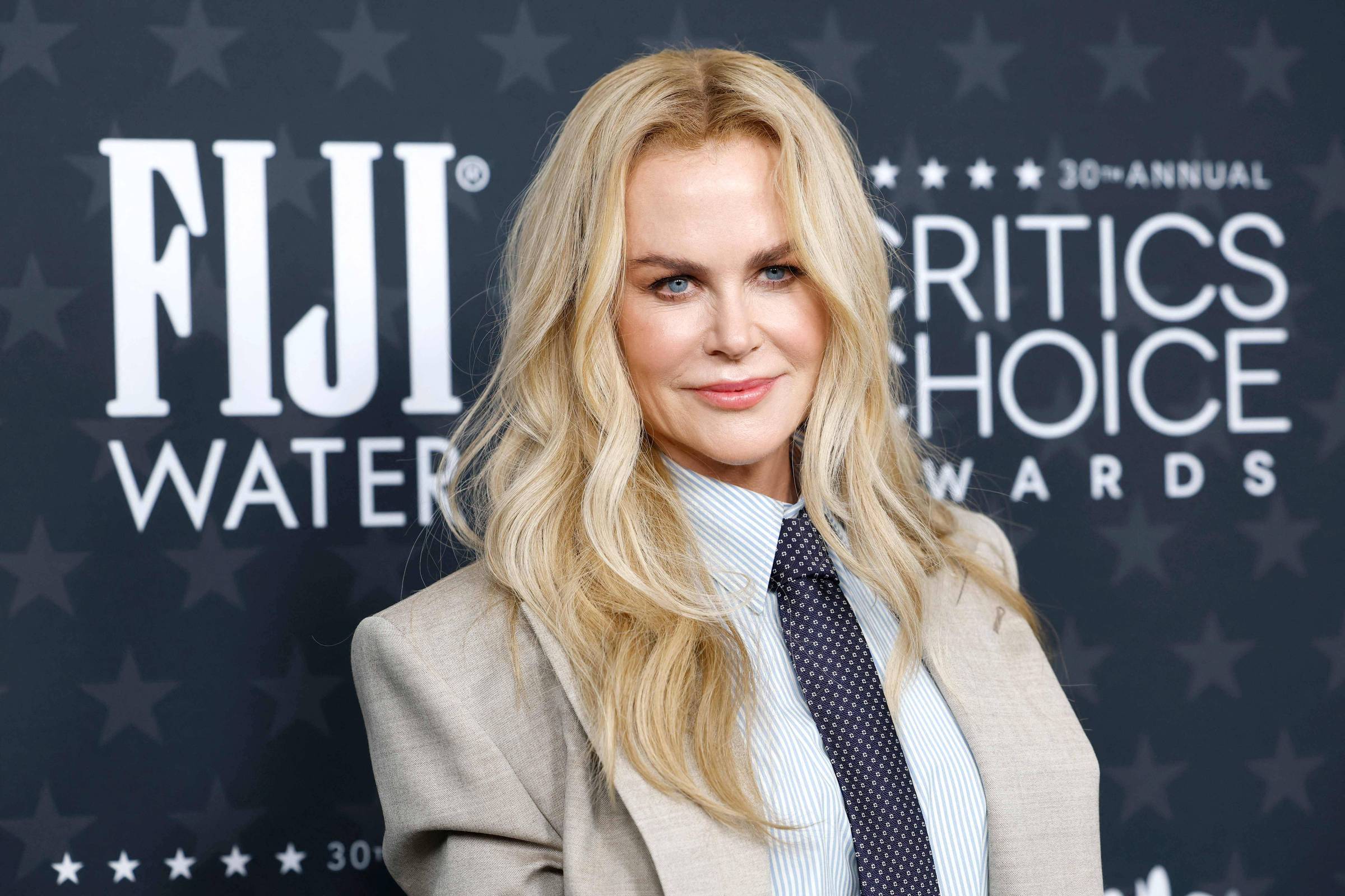 A atriz Nicole Kidman durante a cerimônia do Critics Choice Awards, em 2025, na Califórnia, nos Estados Unidos (Foto: Frazer Harrison/Getty Images via AFP)  
Nicole Kidman no tapete vermelho do Festival de Veneza 2024 (Foto: Marco Bertorello/AFP)