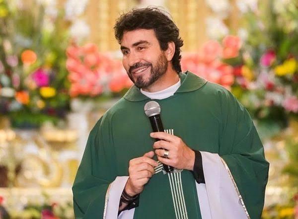 Padre Fábio de Melo denuncia ataques orquestrados contra sua imagem