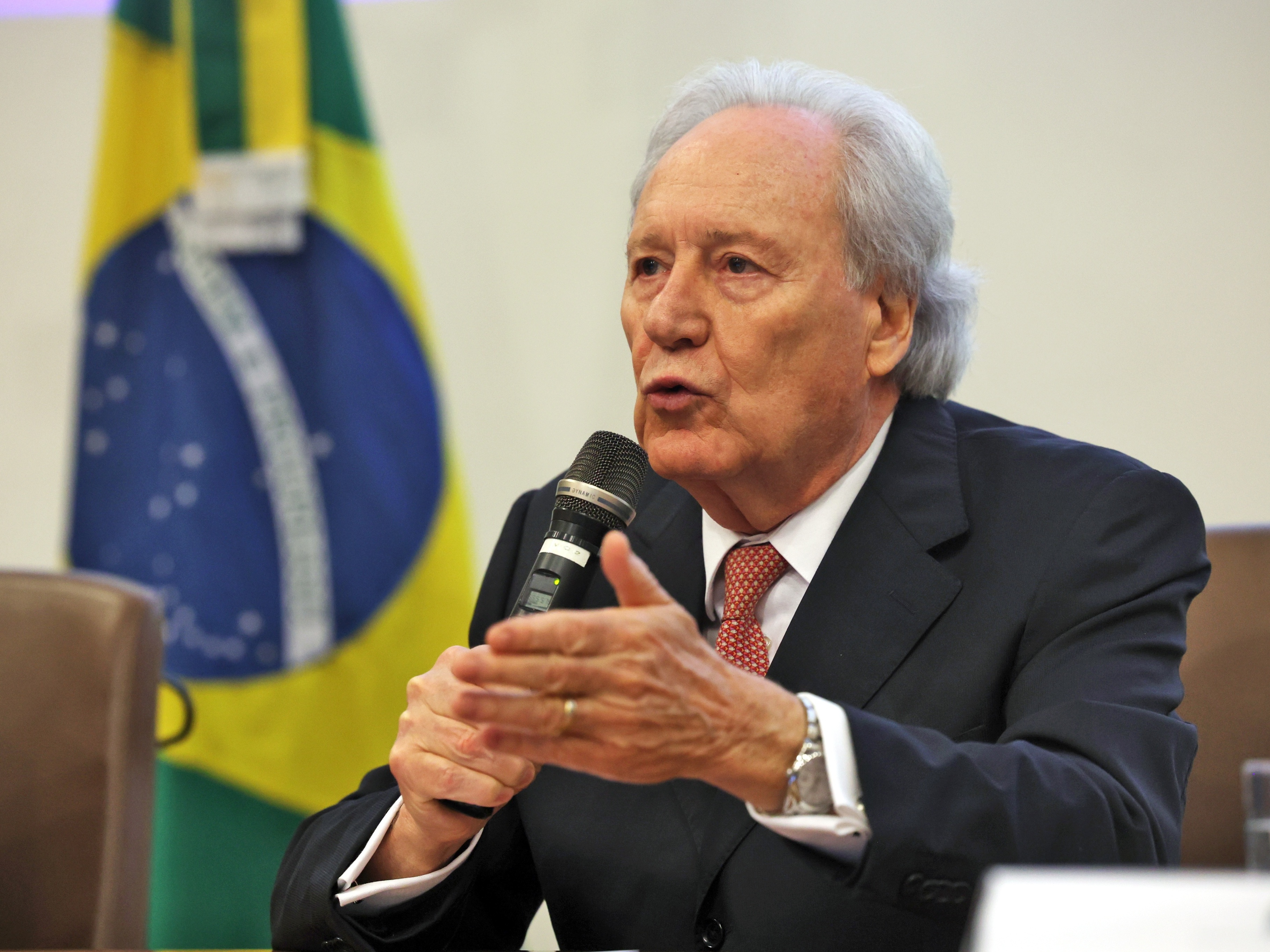 Ministro critica PEC da Segurança Pública e diz que 'hoje enxugamos gelo'