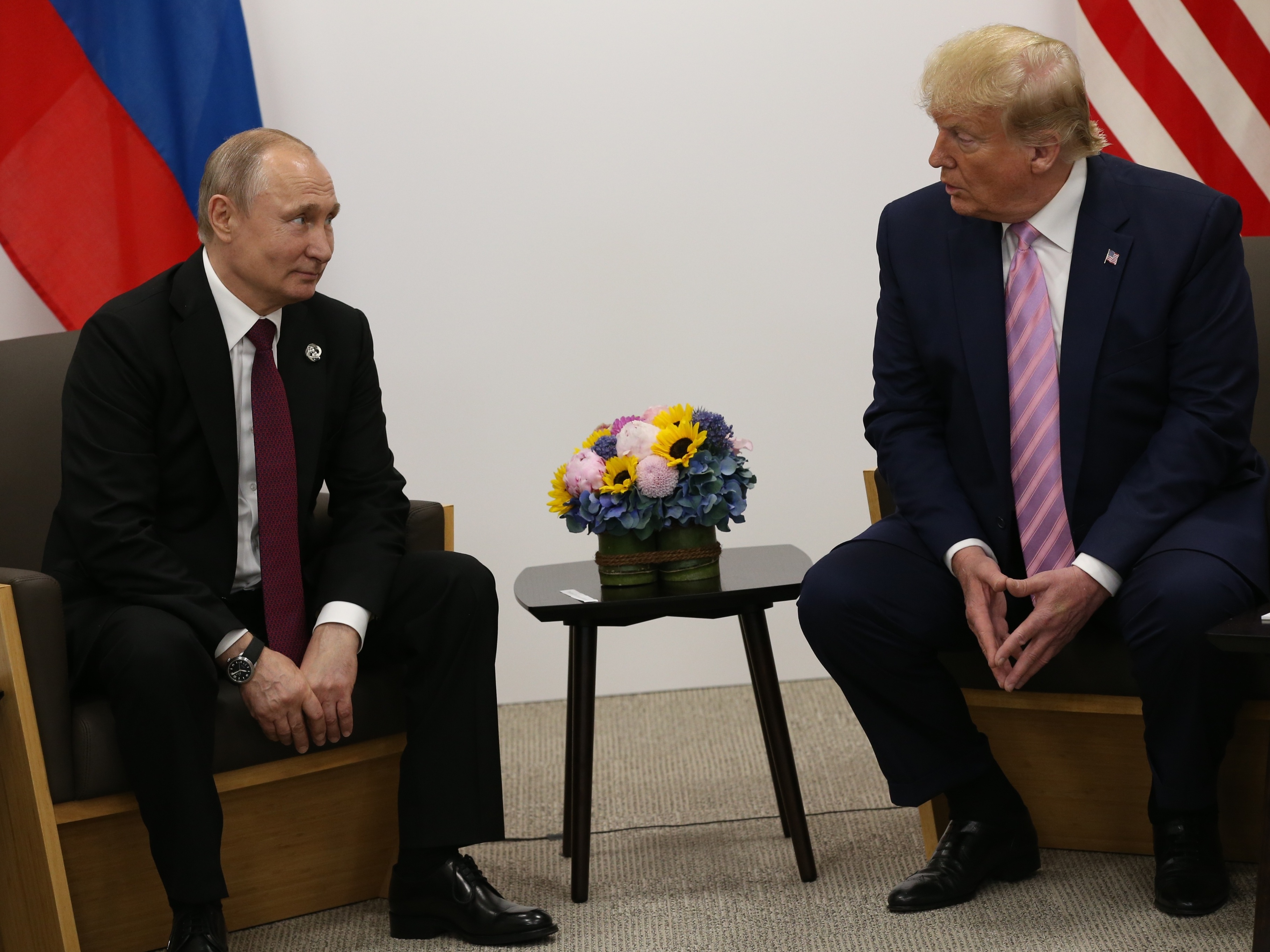 Trump tenta convencer Putin a aceitar cessar-fogo após intensos ataques na Ucrânia