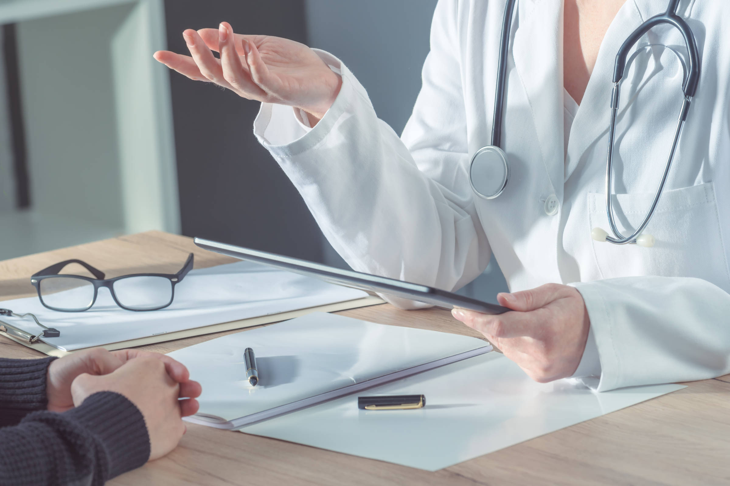 Violência contra médicos atinge recorde no Brasil com doze casos diários