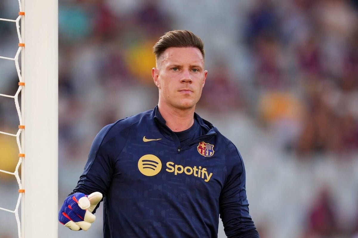 Membros do Barcelona questionam a liderança de ter Stegen após postagem enigmática
