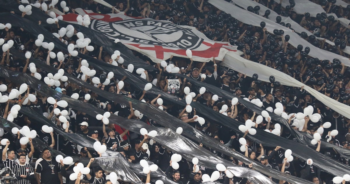 Corinthians se mantém forte graças ao apoio incondicional de seus torcedores