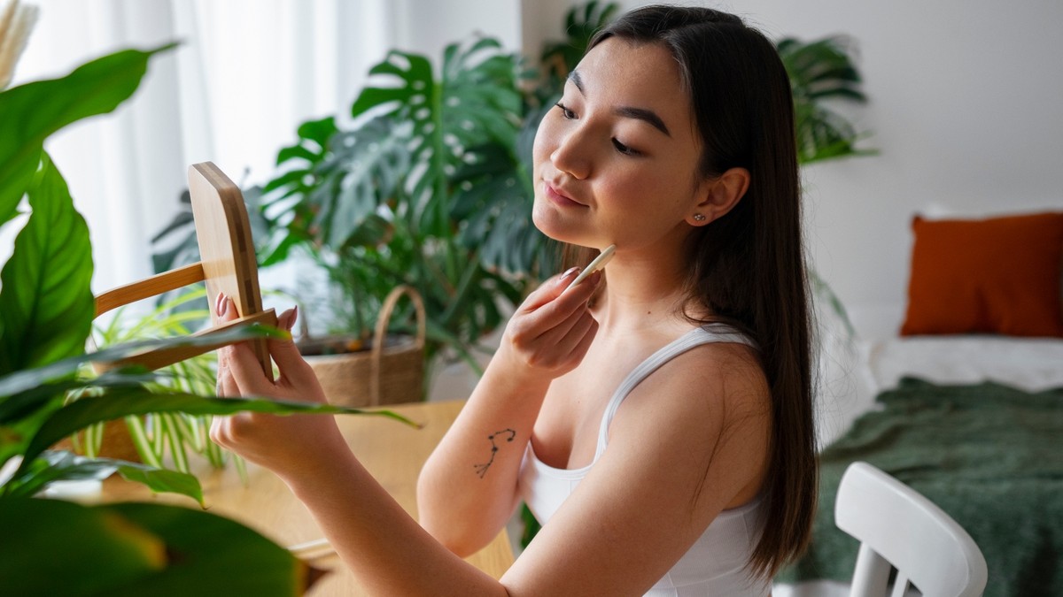 Especialista revela novas técnicas para manter a beleza natural da pele