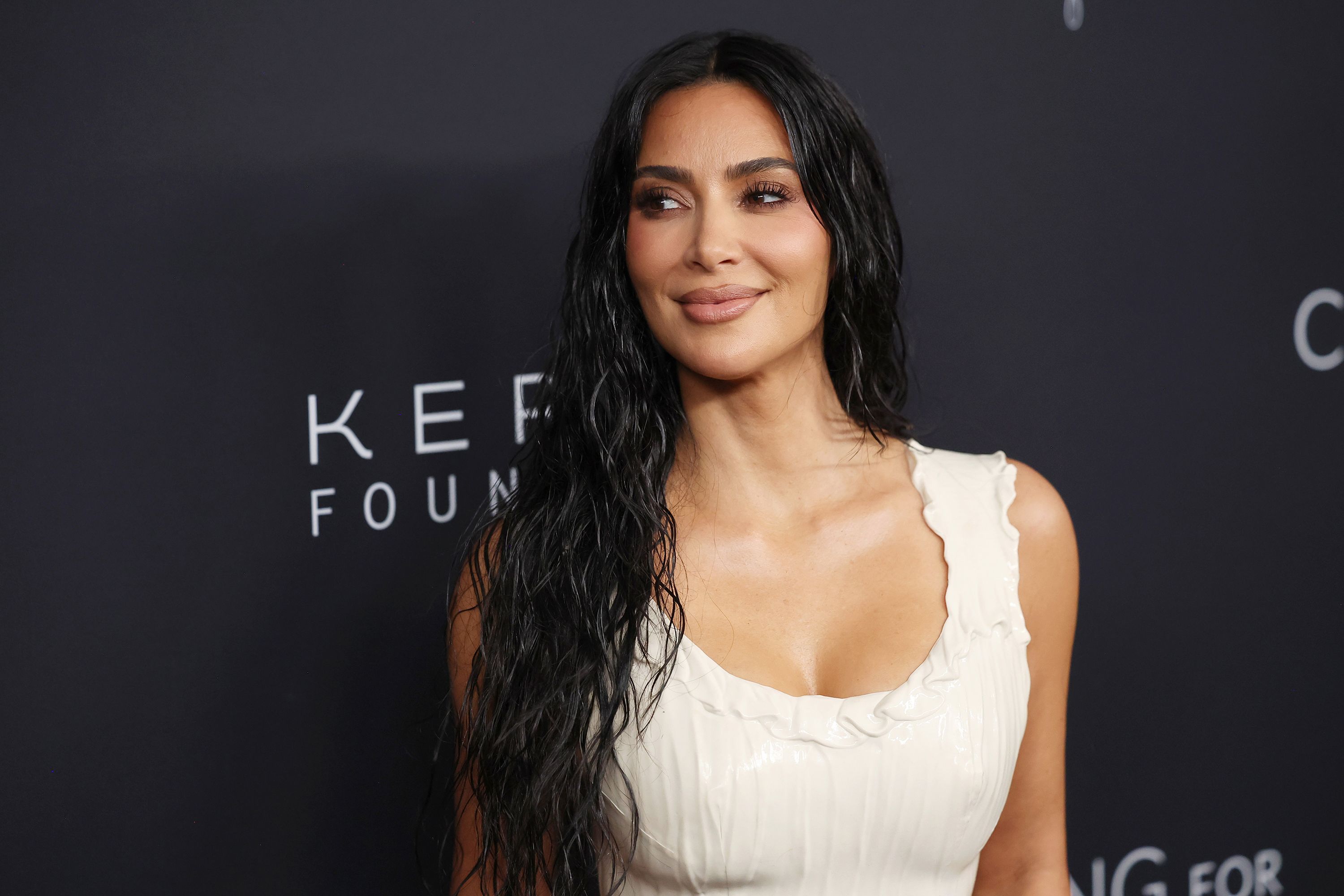 Kim Kardashian, em uma gala celebrada em outubro de 2024 em Los Angeles, Califórnia. (Foto: Gilbert Flores/Getty Images)