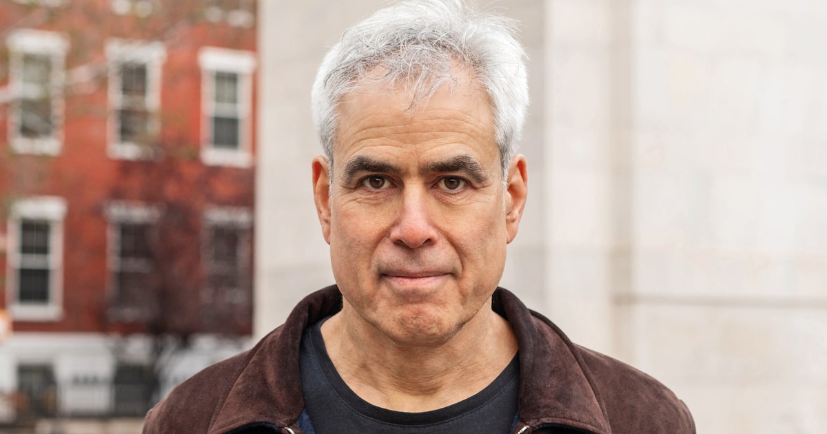 Jonathan Haidt defende proibição de redes sociais para menores de 16 anos