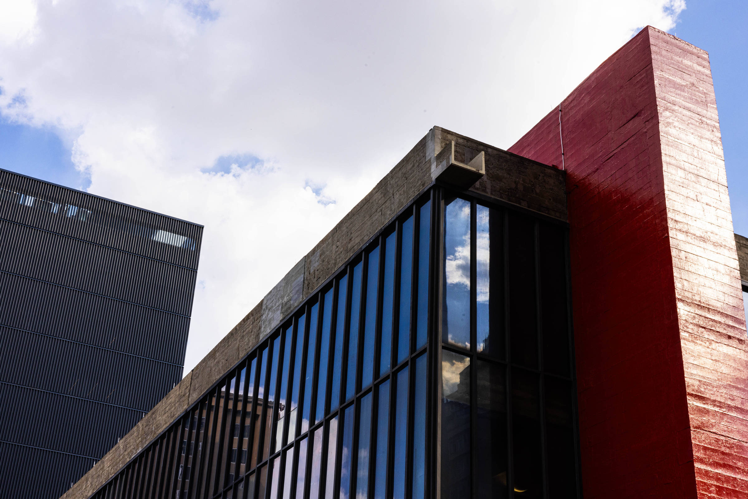 Masp oferece visita gratuita e programação especial neste domingo