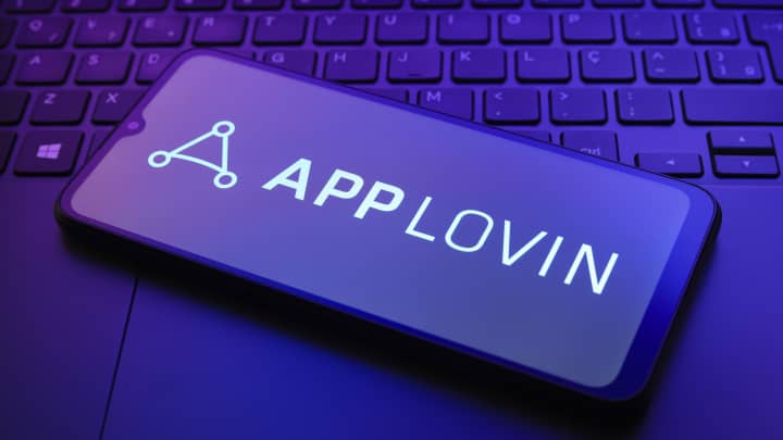 Wells Fargo eleva estimativas para AppLovin após resultados positivos no primeiro trimestre