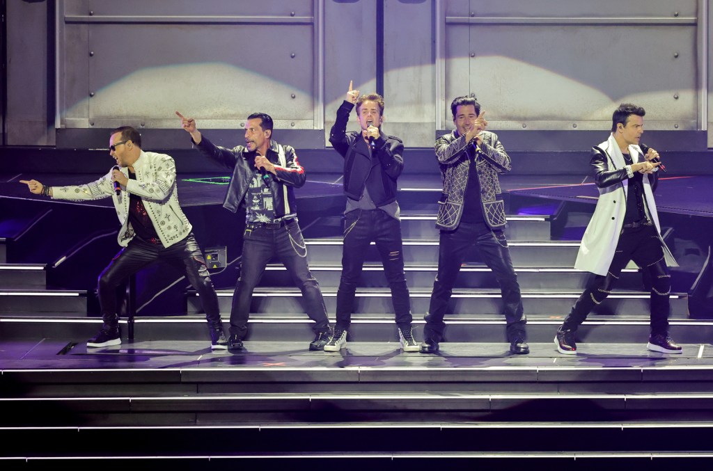 Backstreet Boys fazem surpresa em residência dos New Kids on the Block em Las Vegas