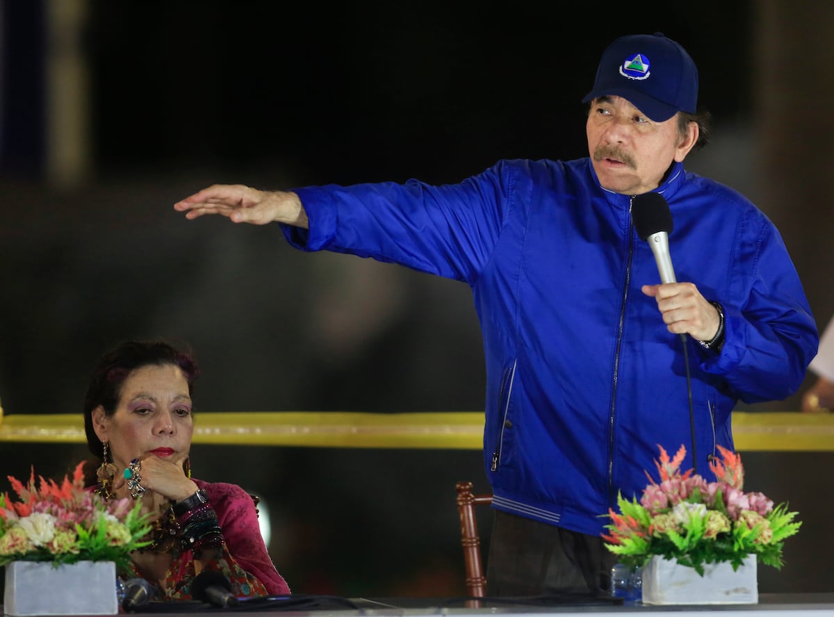 Daniel Ortega e Rosario Murillo, em uma imagem de arquivo. (Foto: Alfredo Zuniga/AP)