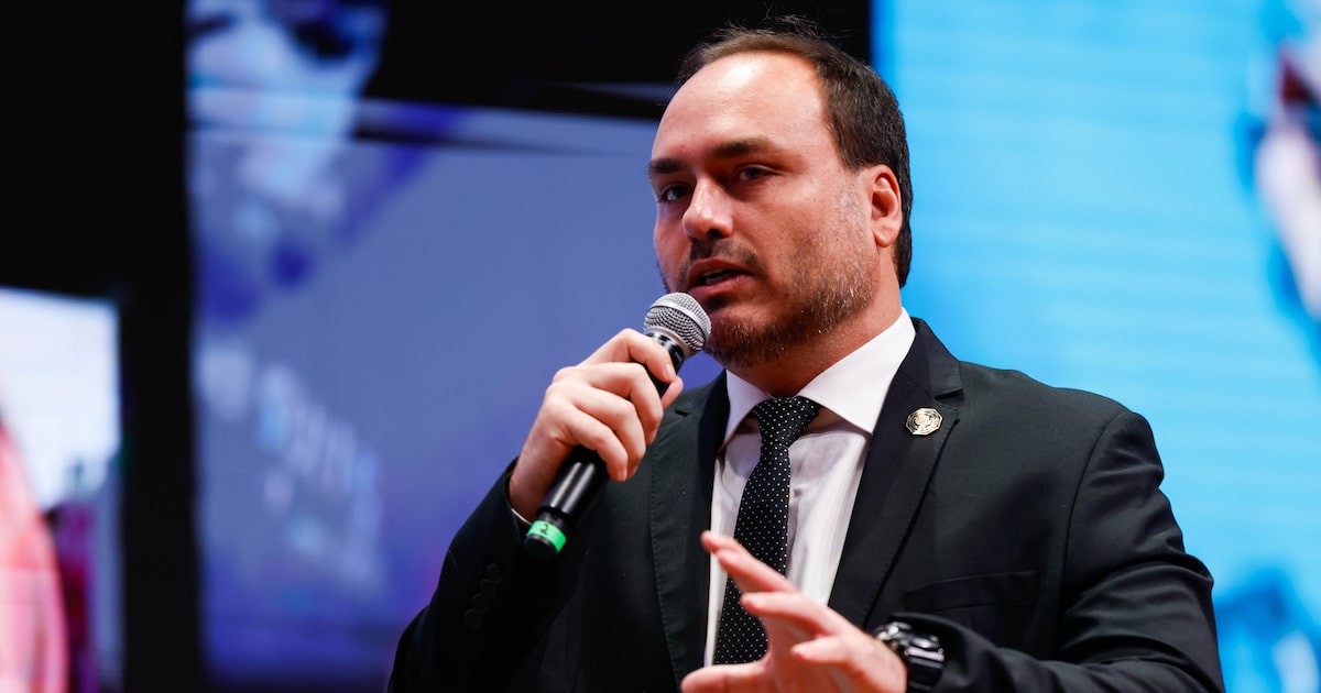 Carlos classifica pen drive apreendido como 'factoide' em nova declaração