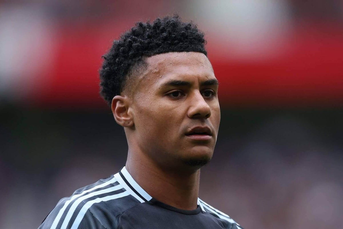 Ollie Watkins entra na lista de possíveis substitutos para atacante do Manchester United