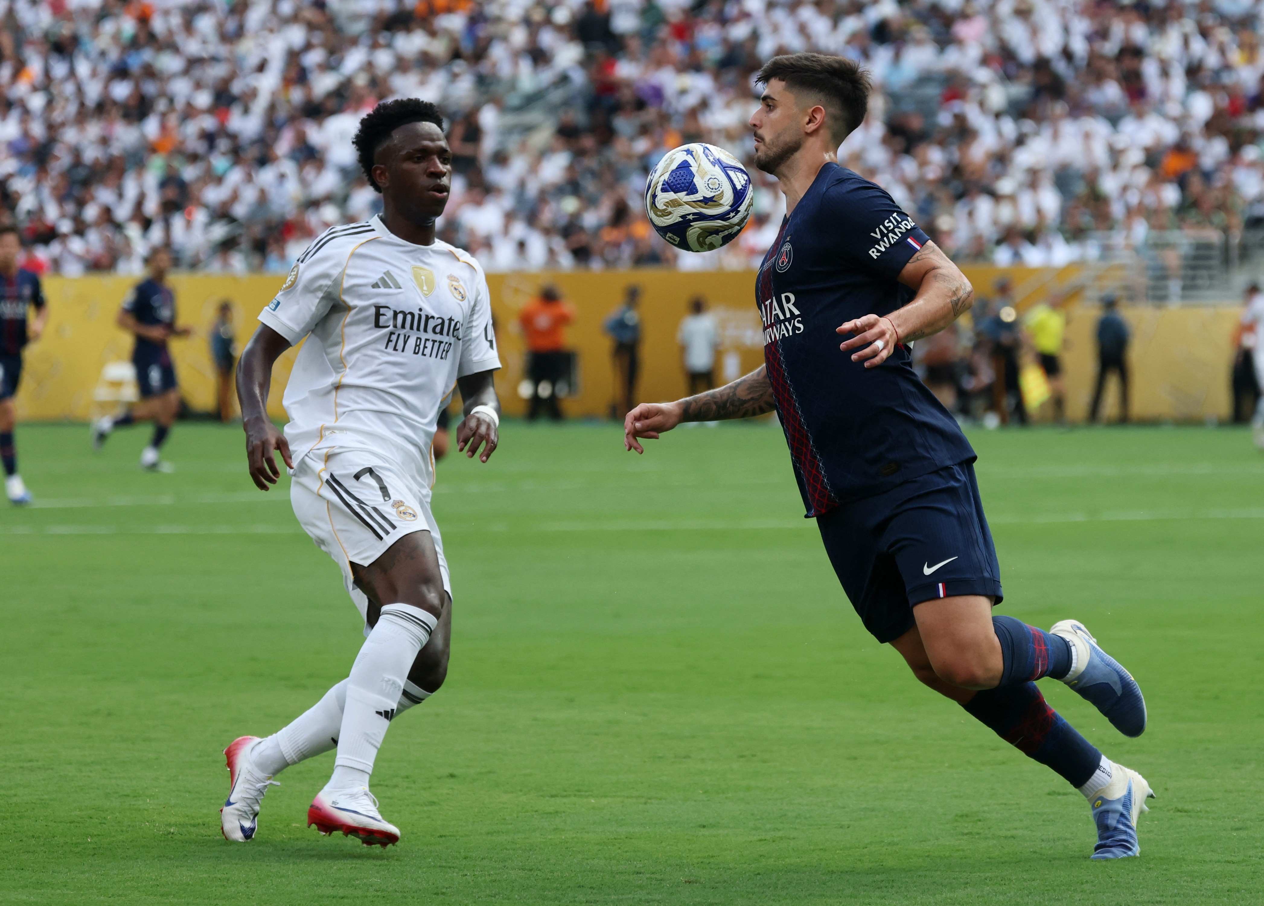 Mansur critica desempenho de Vinicius Jr. e Mbappé em recente declaração