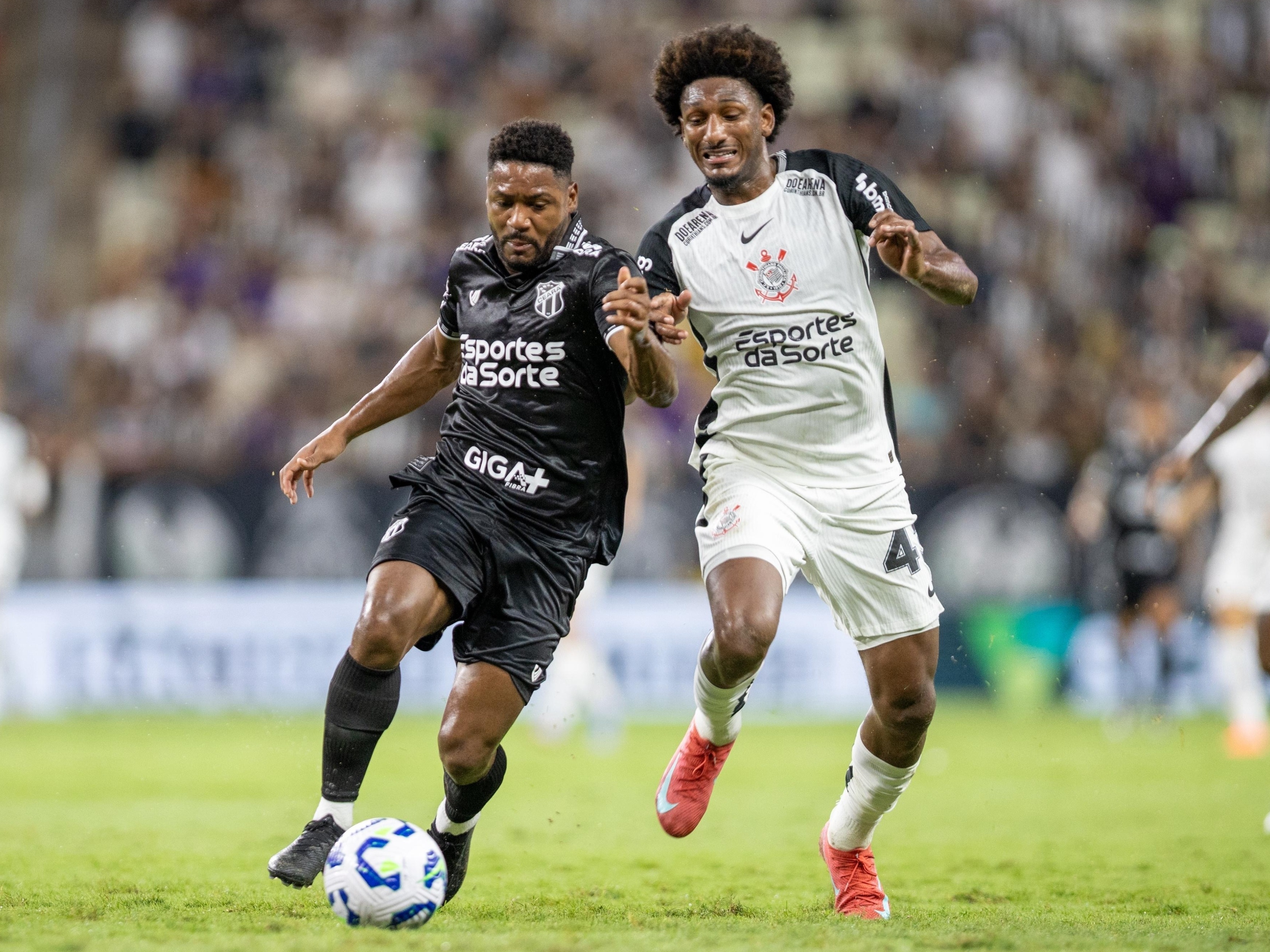 Corinthians vence com gol de Magno e garante vitória importante na competição