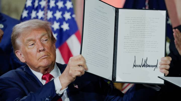 Trump apoia projeto que destina bilhões para grandes empresas de tecnologia