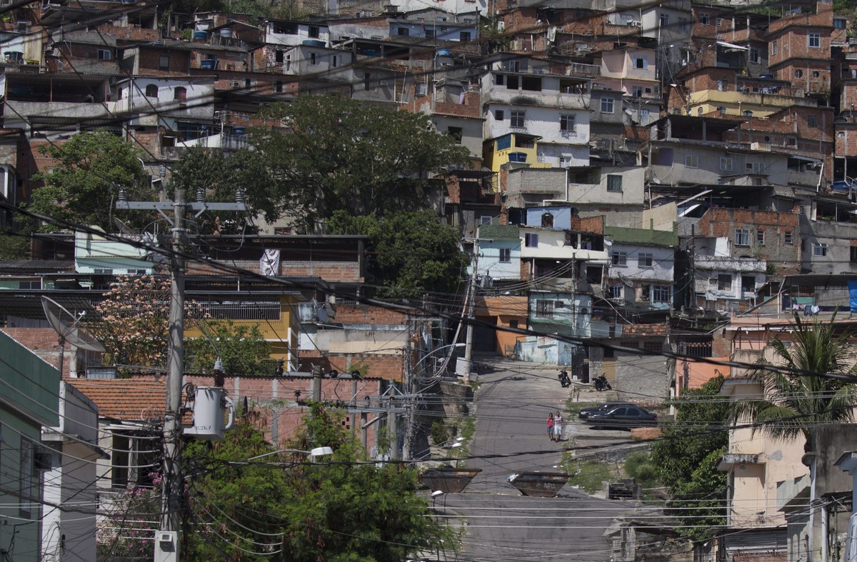 PM realiza operação em comunidades da Zona Norte após criança ser ferida em confrontos