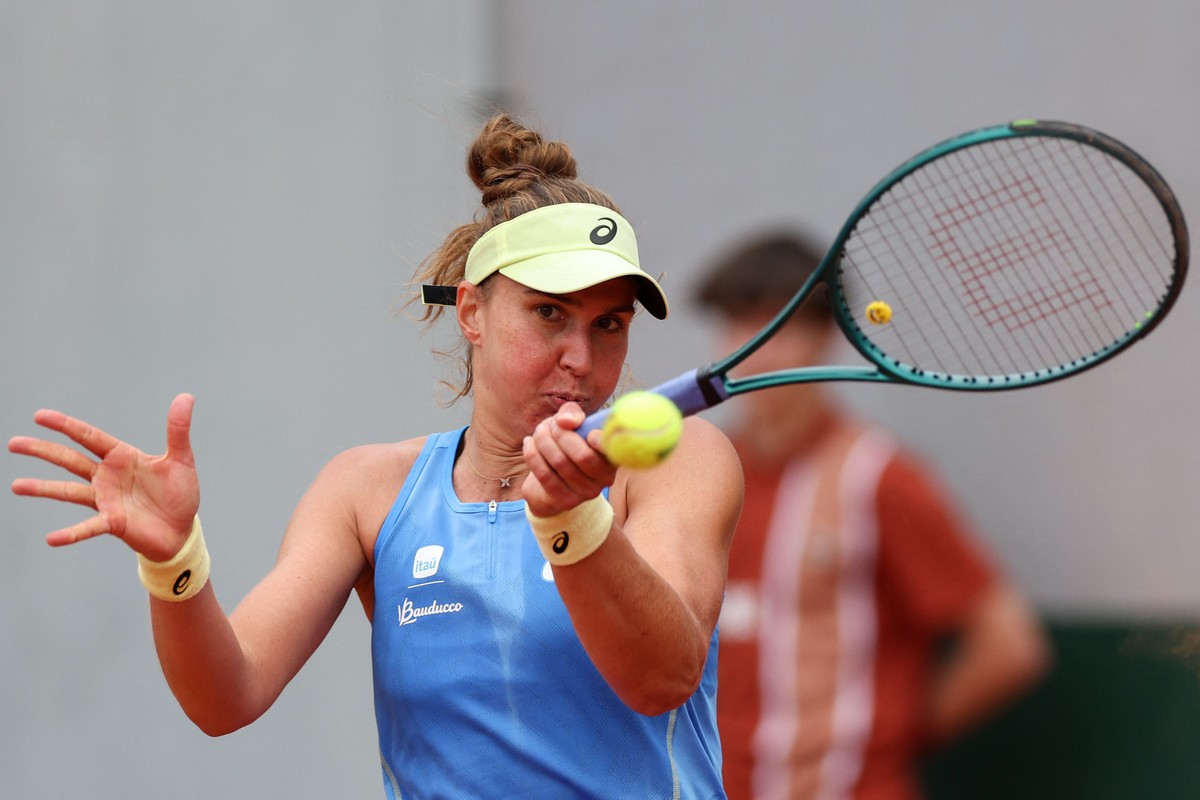 Bia Haddad inicia bem, mas é eliminada na primeira rodada de Roland Garros