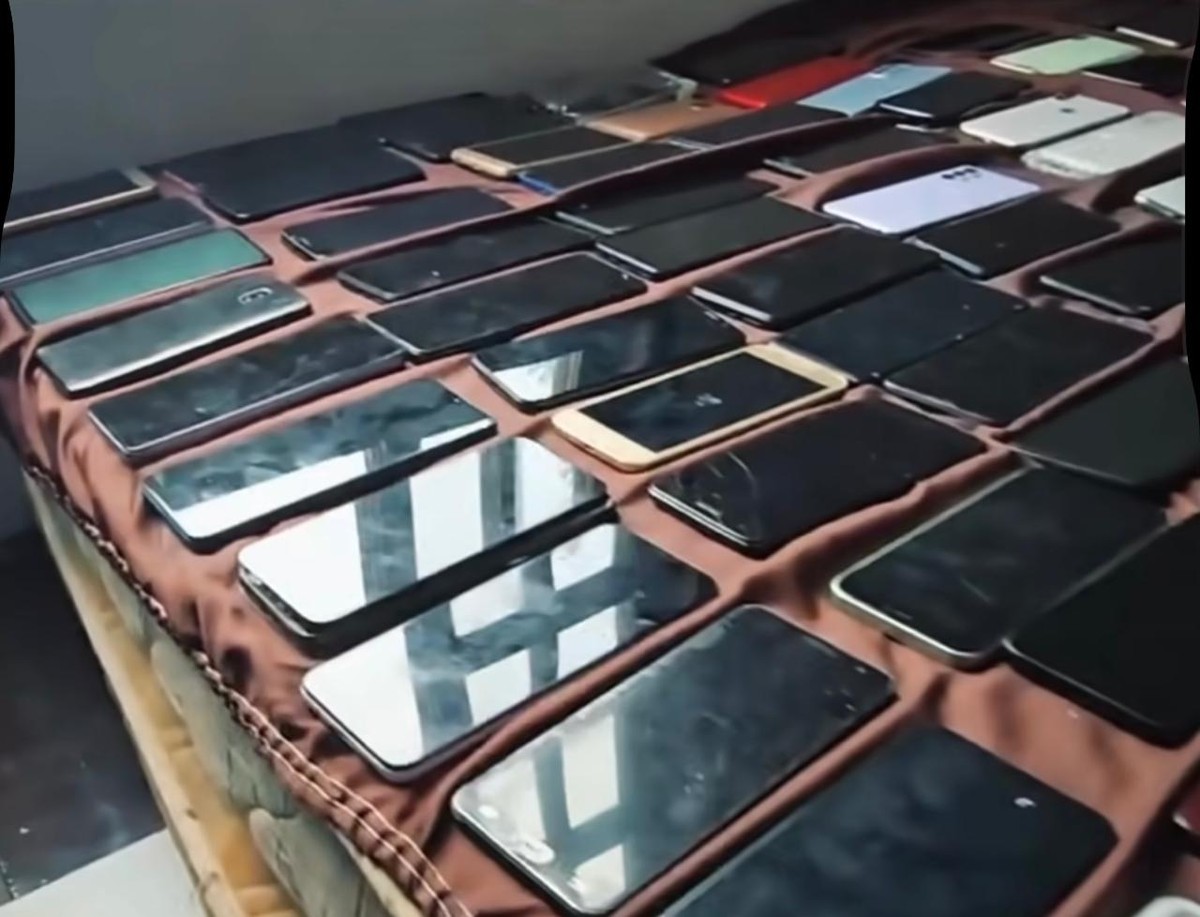 Comércio de celulares roubados persiste na Uruguaiana com novas táticas discretas