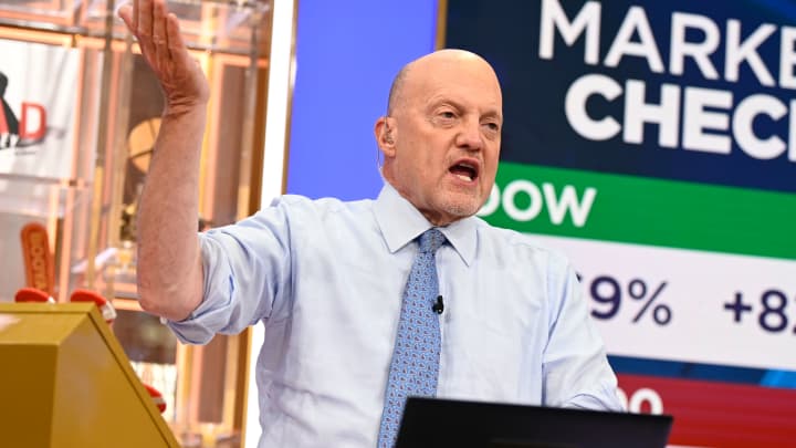 Jim Cramer critica negativismo imediato de Wall Street após queda de terça-feira