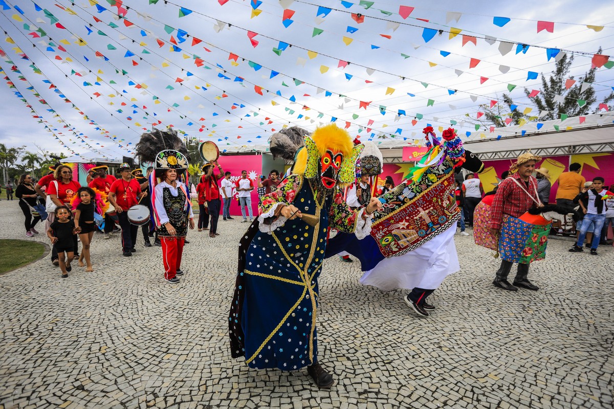 Arraiás animam o Rio de Janeiro com festas juninas na Praça da Harmonia e mais