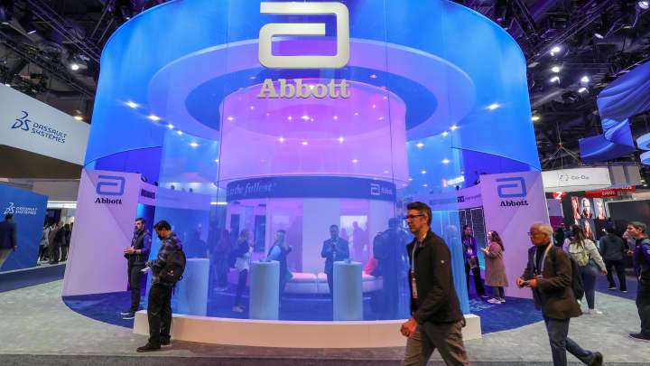 Analistas apoiam ações da Abbott Labs após queda considerada excessiva