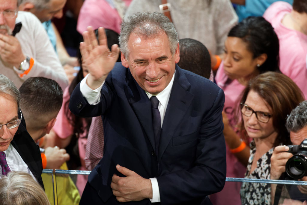 Francois Bayrou participa de comício do candidato à presidência da França, Emmanuel Macron, na Arena Bercy em Paris, em 17 de abril de 2017. (Foto: Sylvain Lefevre/Getty Images)