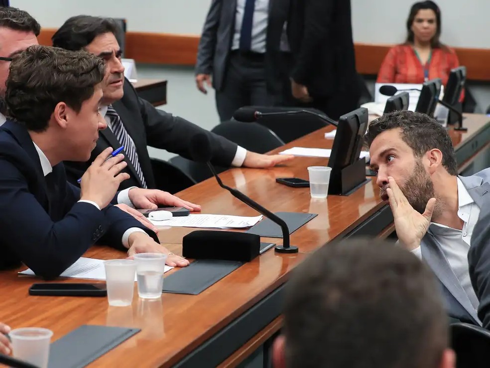 Conselho de Ética instaura processo contra Janones após polêmica com Nikolas