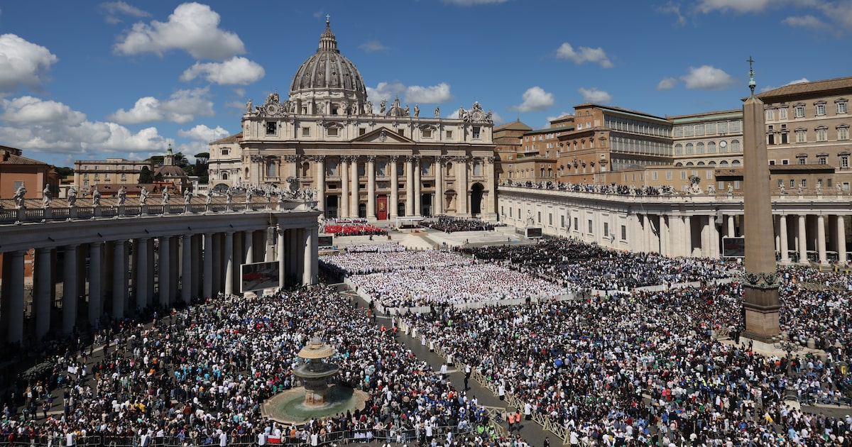 Fumaça branca indica que há um novo papa (Foto: Reprodução / Vaticano)
