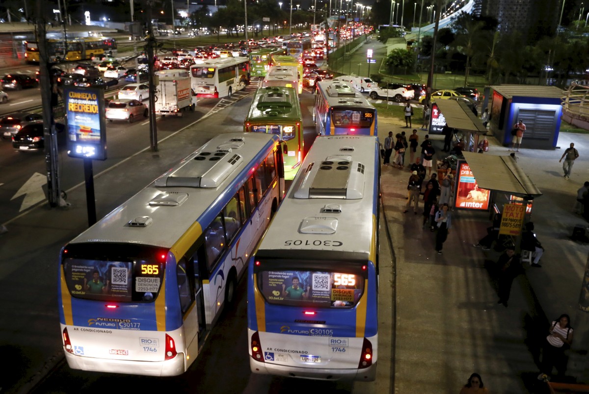 Roubos em ônibus aumentam na Barra e no Recreio e preocupam a população
