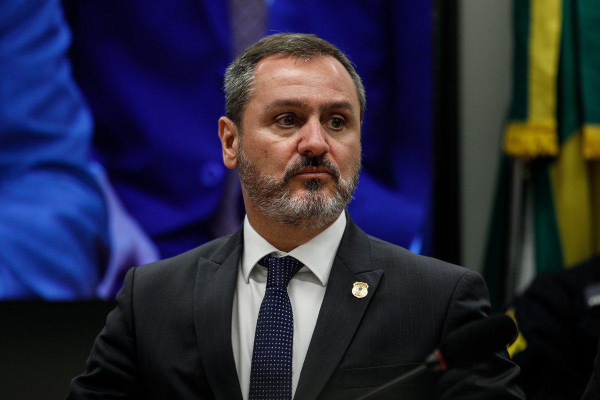 Diretor da PF solicita emendas e gera polêmica durante visita à Câmara