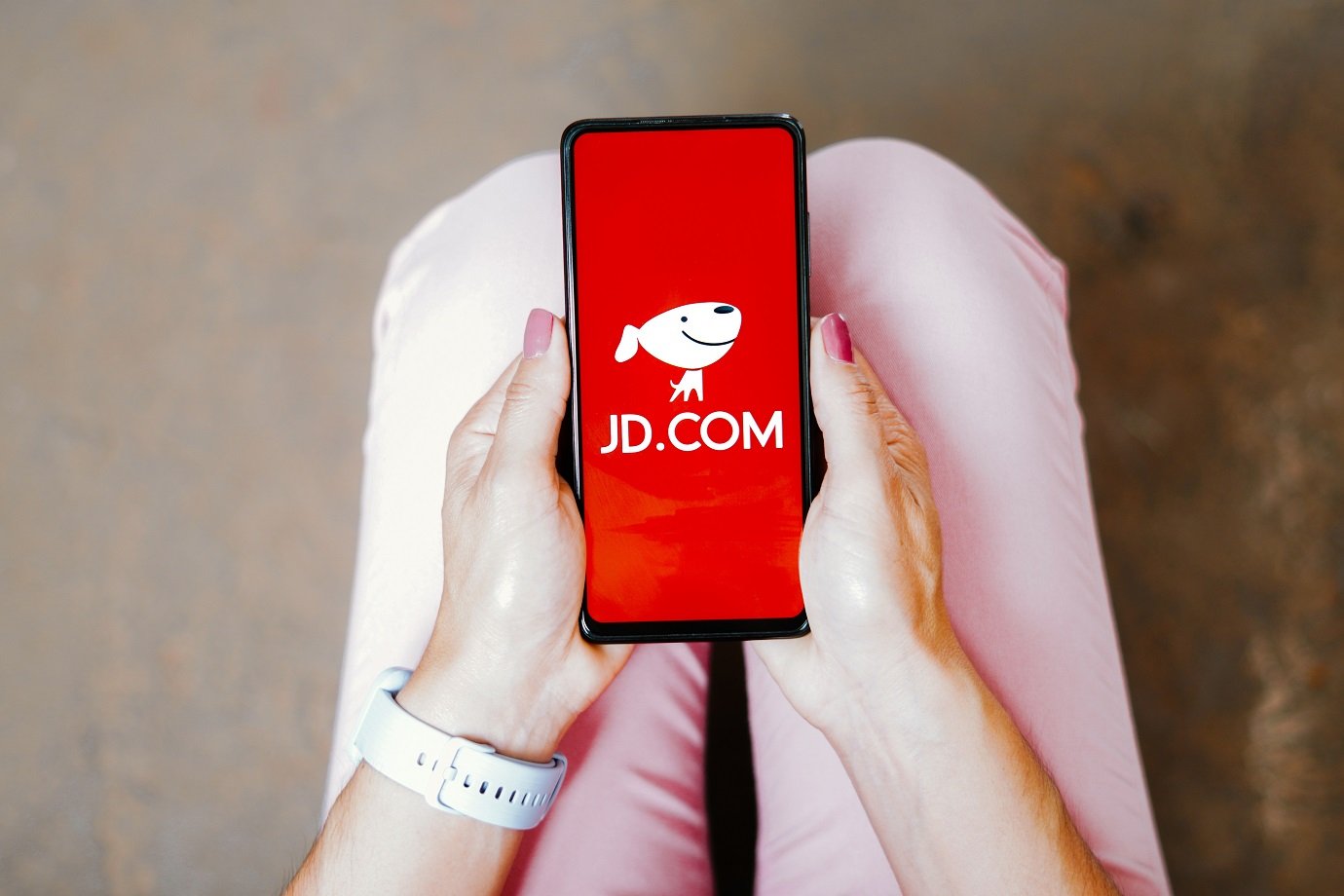 JD.com amplia investimentos em startups de inteligência artificial e inovação tecnológica