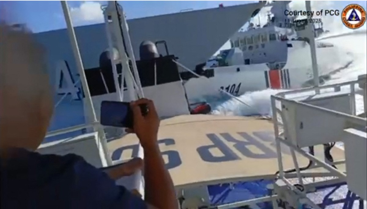 Navios chineses colidem ao perseguirem embarcação das Filipinas no mar do Sul