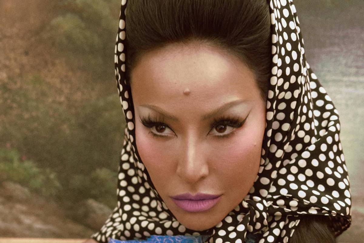 A atriz Sabrina Sato em nova capa da Glamour Brasil (Foto: Fernando Tomaz/Divulgação)