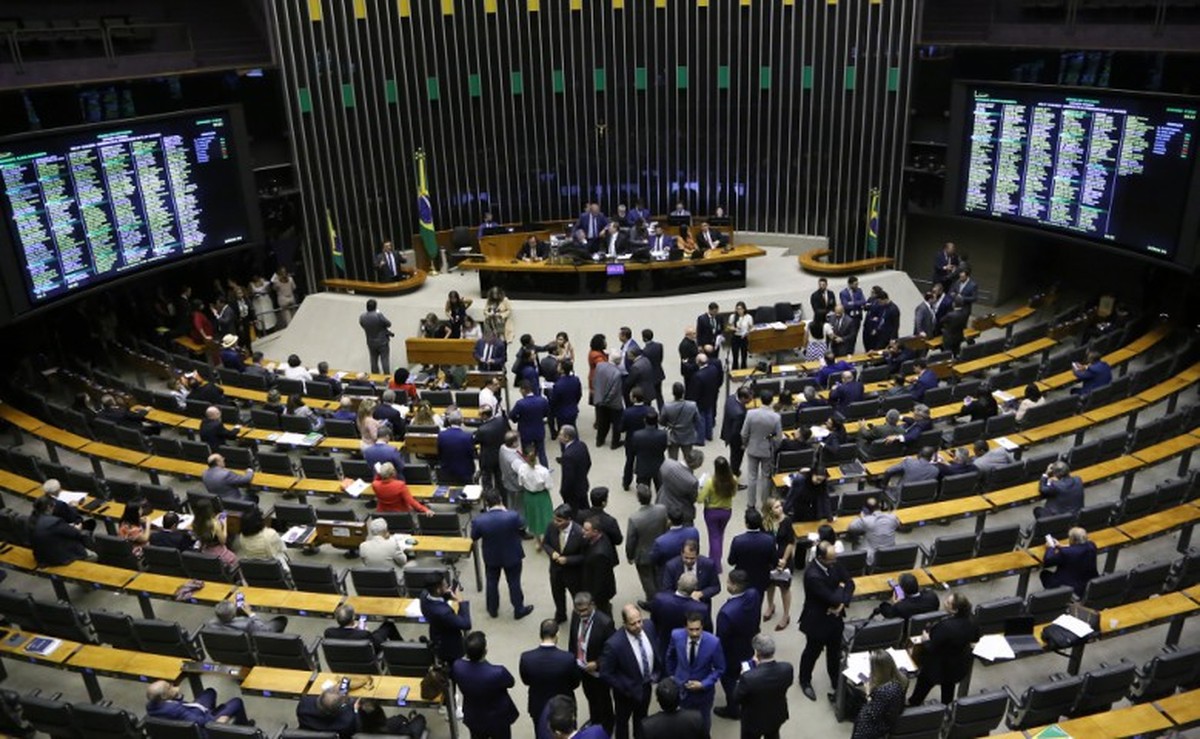 Presidente rejeita 18 novas vagas de deputado e demonstra prudência na decisão