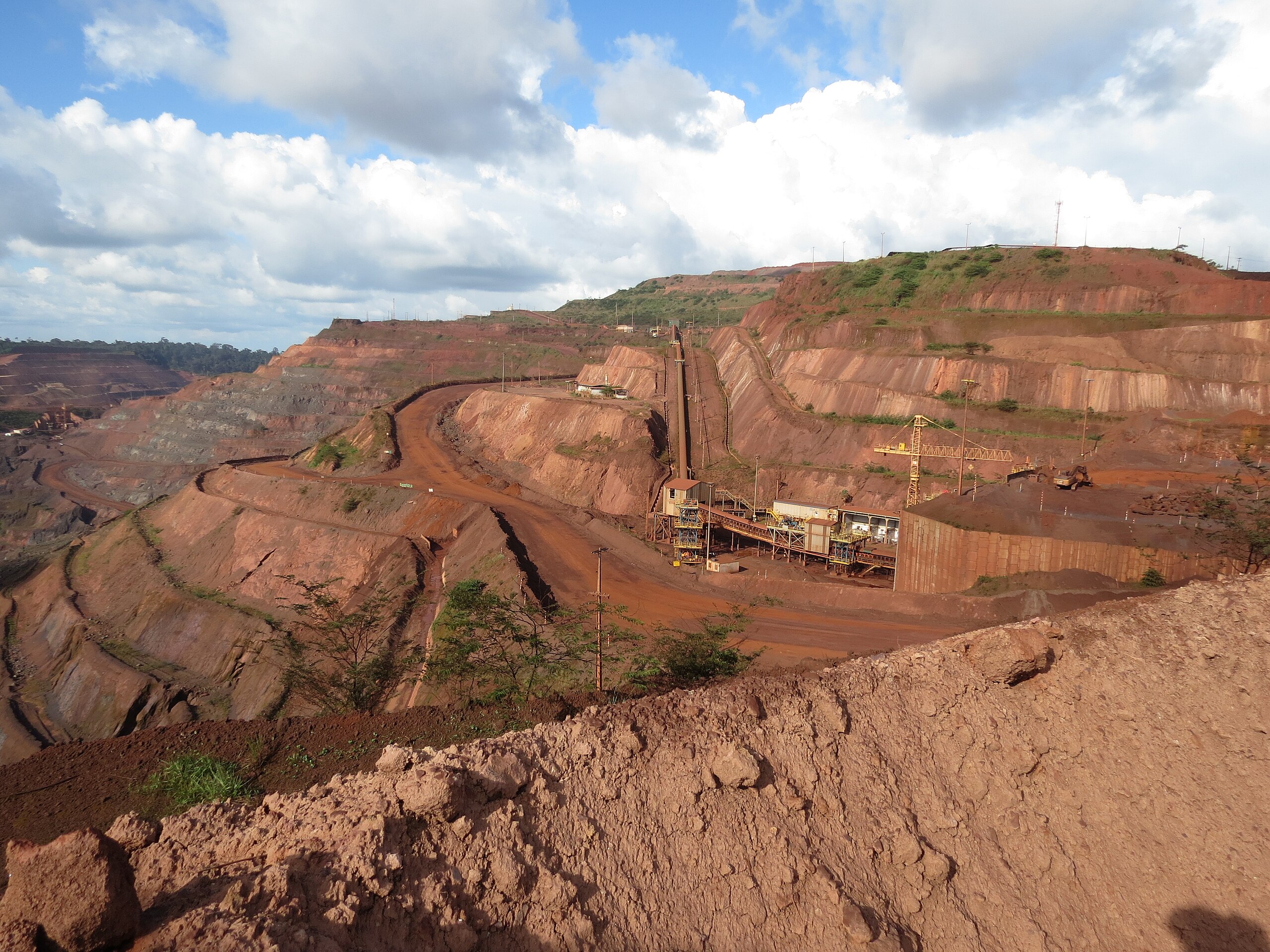 Minerais críticos se tornam essenciais nas negociações tarifárias de Trump