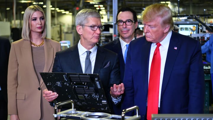 Apple inaugura academia de manufatura em Detroit sob pressão de Trump para investir nos EUA