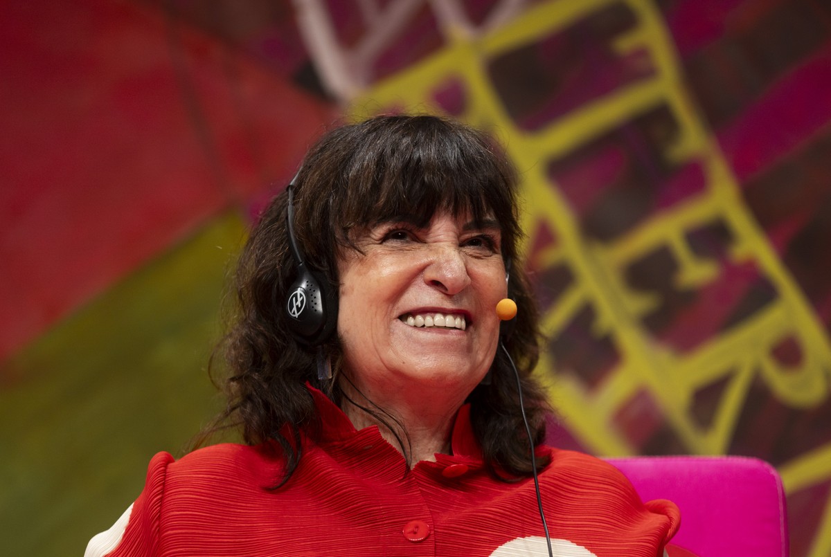 Rosa Montero reencontra público em Paraty e celebra a 'família de nervosos'