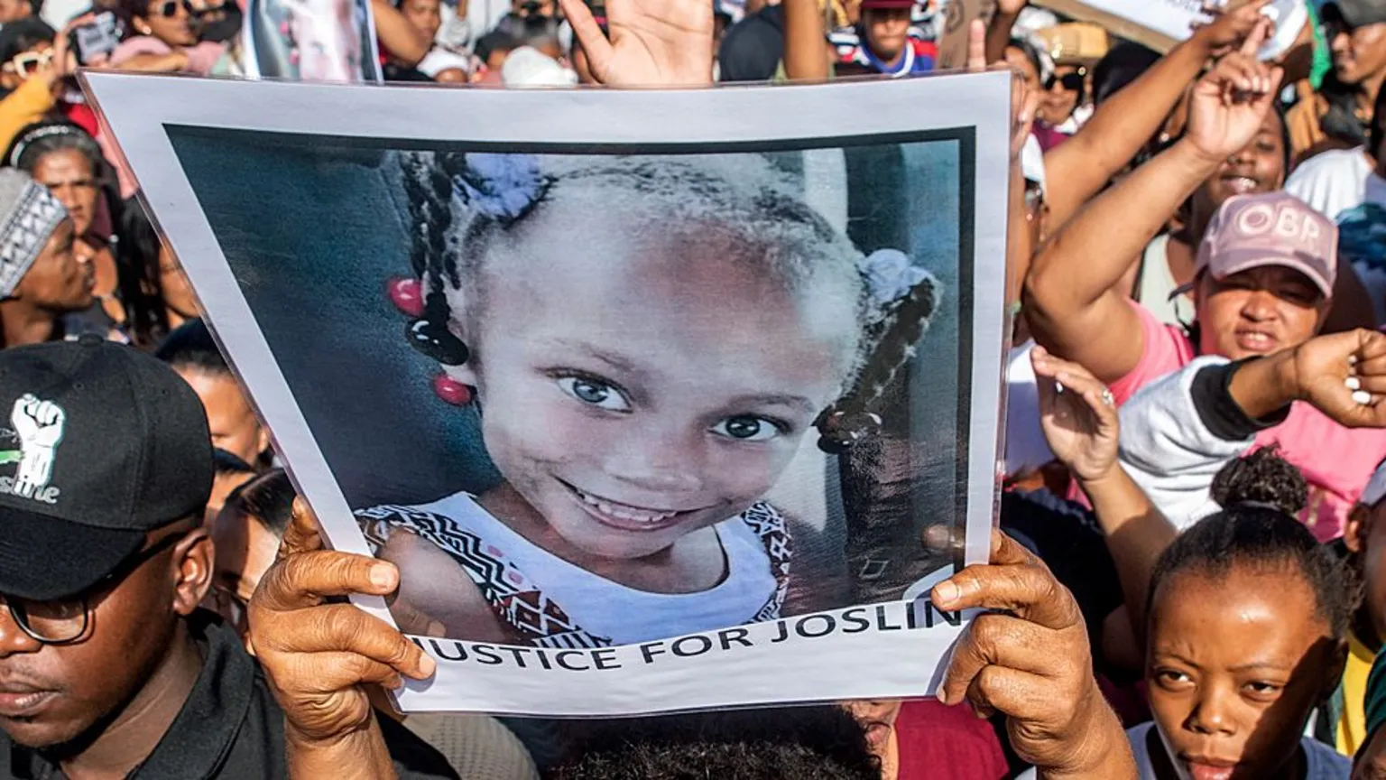 Mãe é condenada à prisão perpétua por vender filha de seis anos na África do Sul