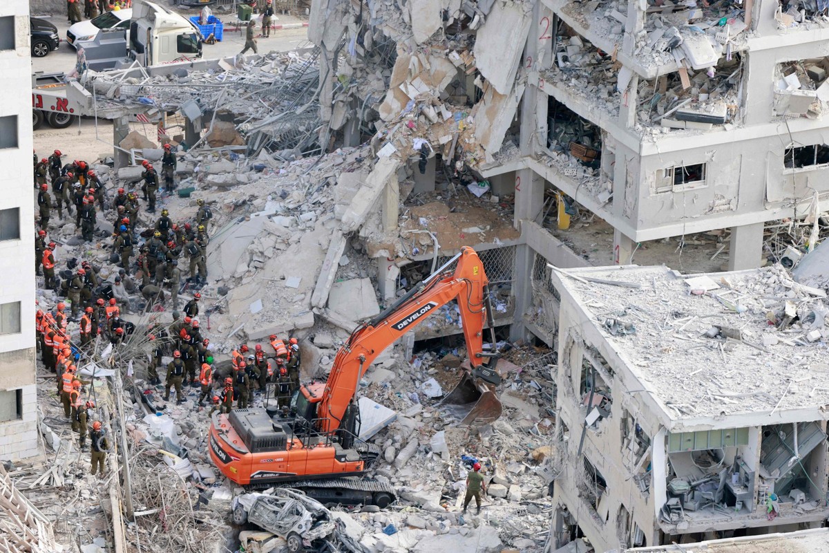Brasileiros deixam Tel Aviv por terra e chegam à Jordânia em meio a conflito crescente
