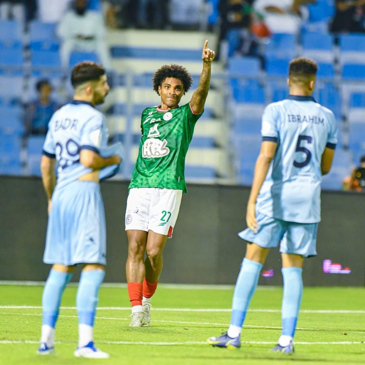 Fluminense e Vitinho encerram negociações por falta de acordo financeiro